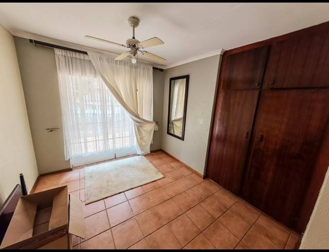 3 BEDROOM HOUSE FOR SALE IN VANDERBIJLPARK SE 3